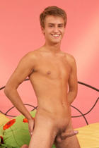 Denis Gold at Bel Ami Online