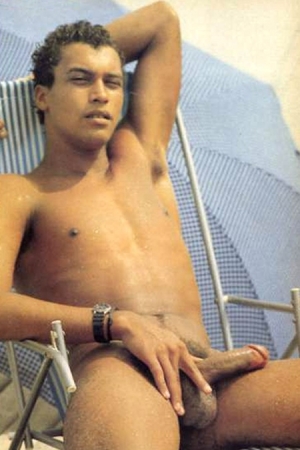 Rudolpho Wotanze Inches Magazine