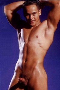 Leondro Alves Freshmen Magazine