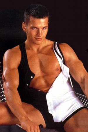 Darly Hawke Torso Magazine