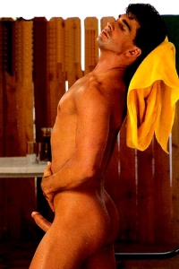 Donovan Shane Inches Magazine