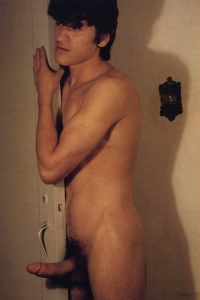 Ruben de la Mundo Inches Magazine