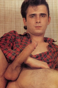 Ivan Petrov Inches Magazine