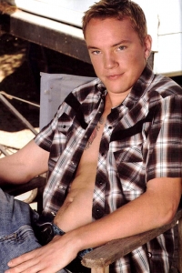 Tim Tule Freshmen Magazine